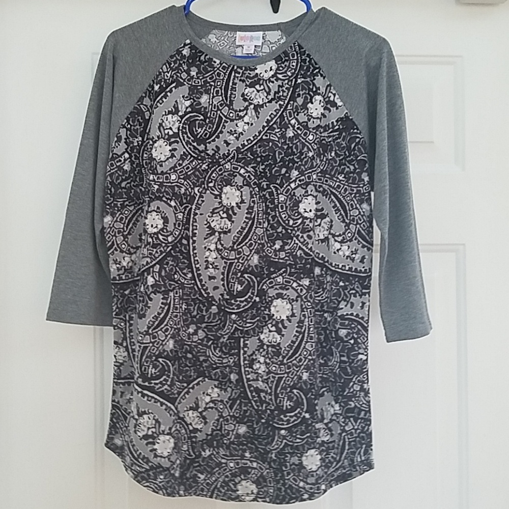 Lularoe Randy tee